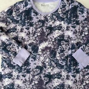 Under Armour Women’s Large Purple Pattern Crew Neck Sweatshirt E42